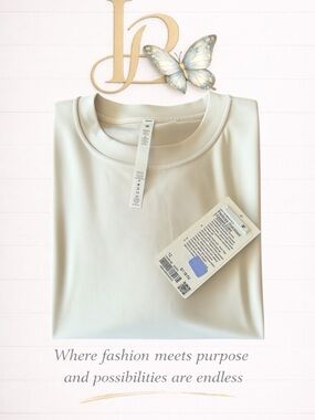 Lululemon NWT soft stream perfectly cropped crewneck, opal white size 12